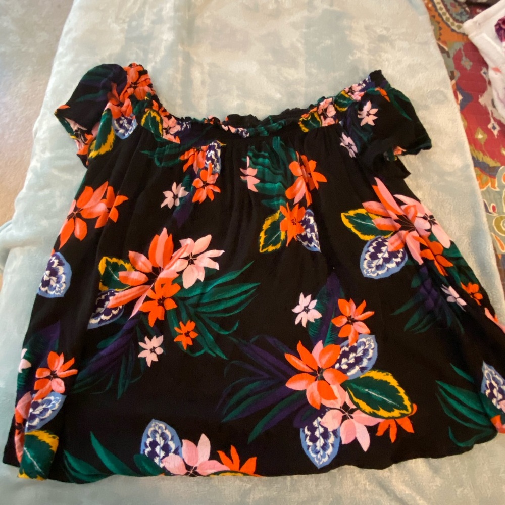 Old Navy: Off-The-Shoulder top